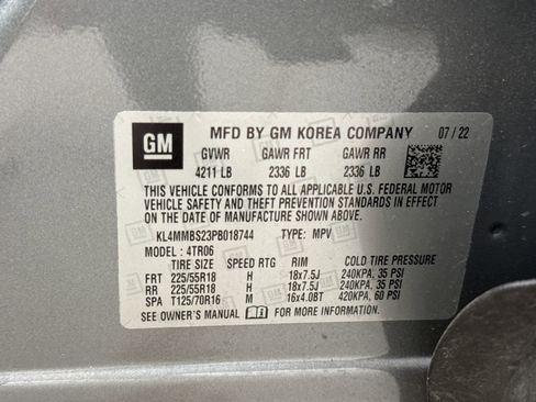 Used 2023 Buick Encore GX Preferred w/ Cold Weather Comfort Package FWD image 12