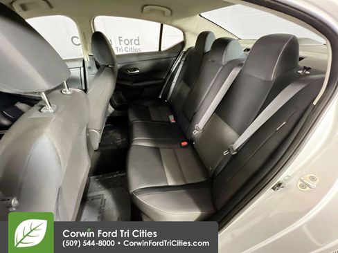 Used 2021 Nissan Sentra SV FWD image 26