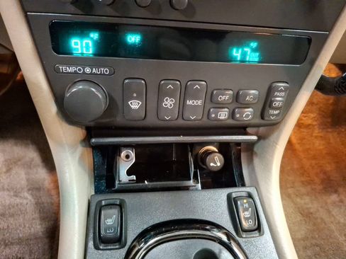 Used 1997 Cadillac Seville SLS w/ Leather/Lumbar Pkg FWD image 23