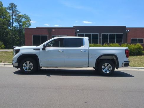 Used 2024 GMC Sierra 1500 SLE RWD image 10