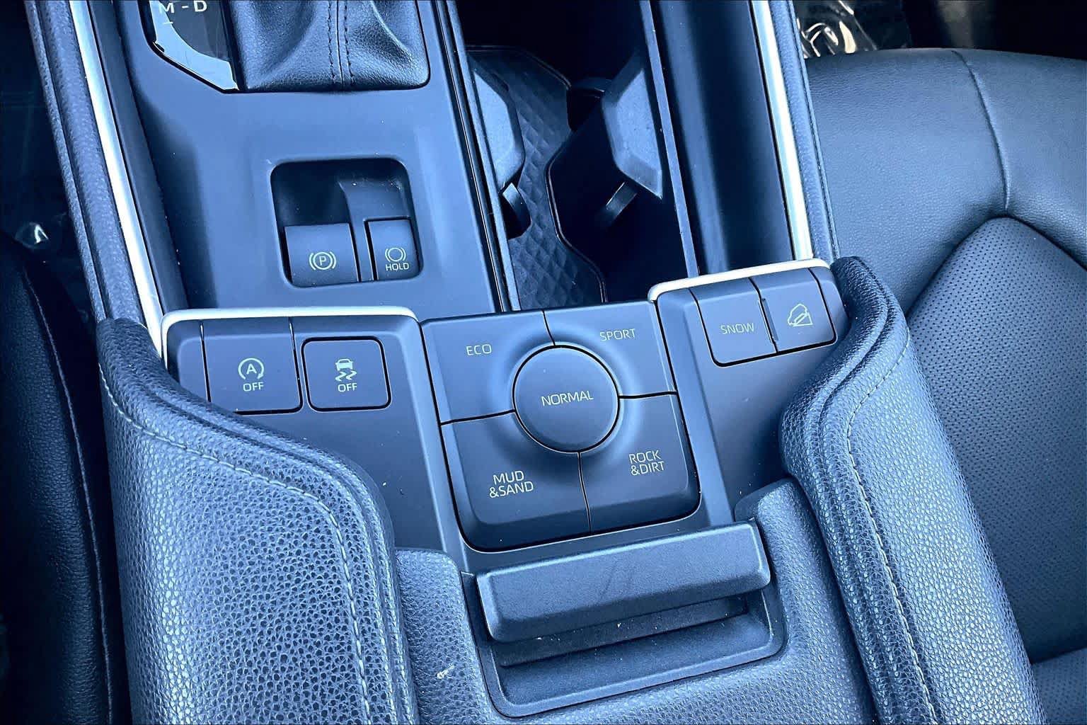 Used 2025 Toyota Grand Highlander AWD image 33