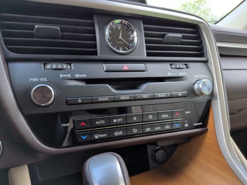 Used 2018 Lexus RX 350 FWD w/ Premium Package image 18