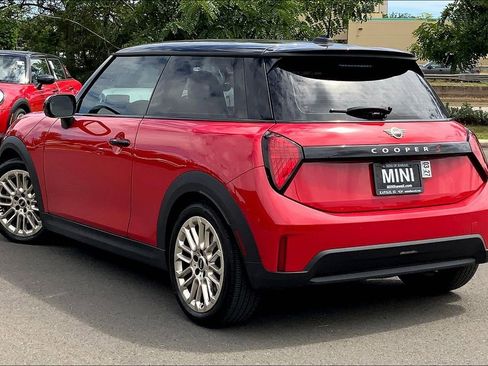 Used 2025 MINI Cooper S FWD image 11