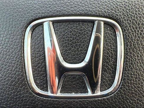 Used 2019 Honda HR-V LX image 29