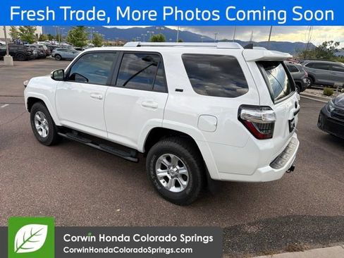 Used 2018 Toyota 4Runner SR5 Premium AWD/4WD image 6