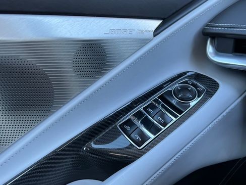 Used 2023 Chevrolet Corvette Stingray Premium Conv w/ Z51 Performance Package image 15