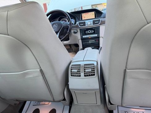 Used 2014 Mercedes-Benz E 350 4MATIC Sedan w/ Premium 1 Package image 26