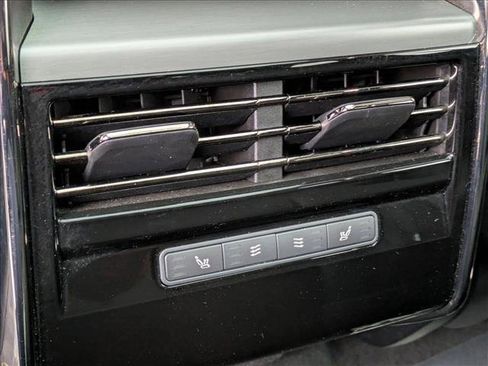 Certified 2025 Land Rover Range Rover Sport SE image 18