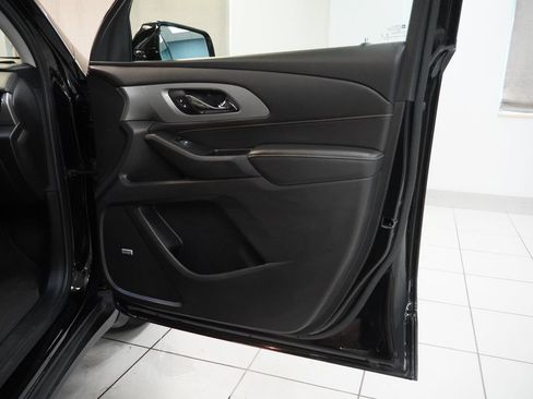 Used 2020 Chevrolet Traverse LT w/ LT Premium Package FWD image 35