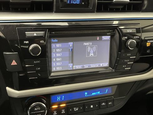 Used 2016 Toyota Corolla LE image 15