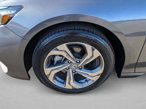 Certified 2018 Honda Accord EX image 23
