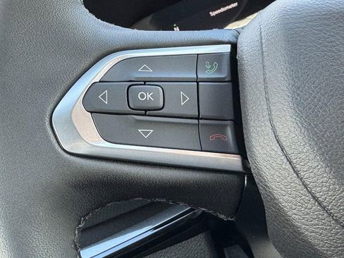 New 2026 Jeep Compass Latitude image 10