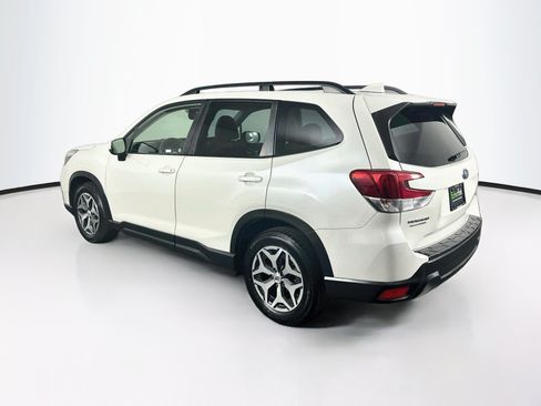 Used 2021 Subaru Forester Premium w/ Popular Package #1 AWD/4WD image 5