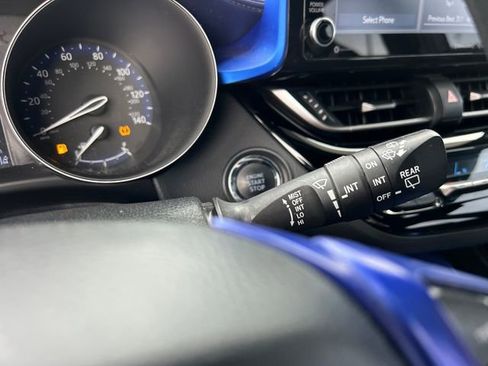 Used 2021 Toyota C-HR XLE image 15