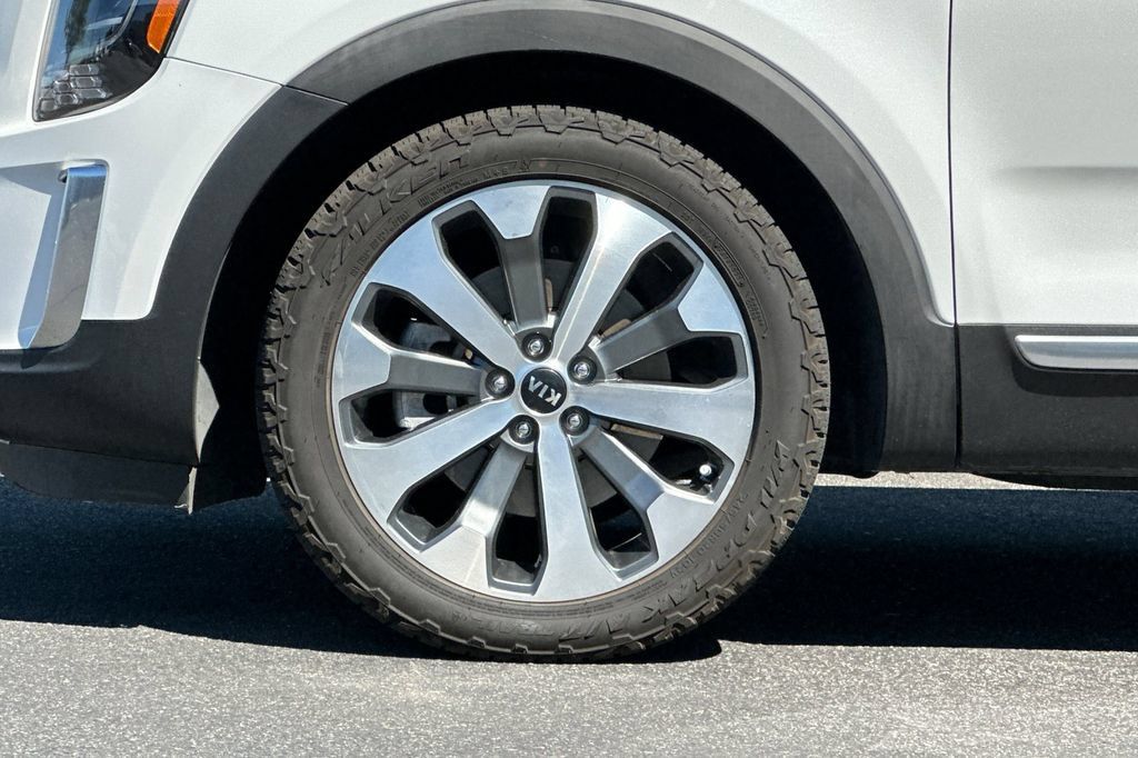 Used 2020 Kia Telluride S w/ S 8 Passenger Seating Package AWD/4WD image 31
