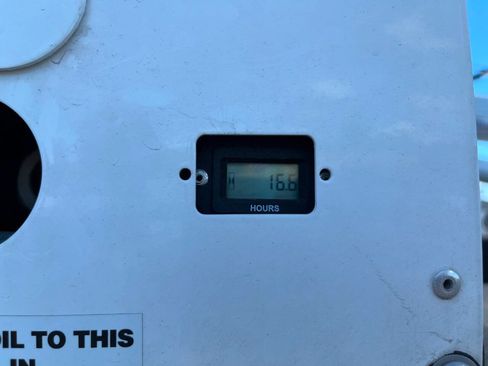 Used 2025 Ford F550 4x4 Crew Cab Super Duty image 41