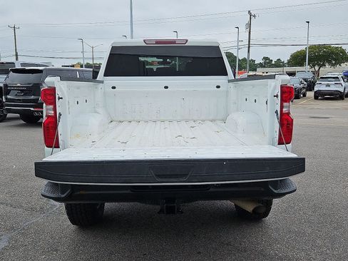 Certified 2023 Chevrolet Silverado 2500 Custom w/ Custom Convenience Package AWD/4WD image 29
