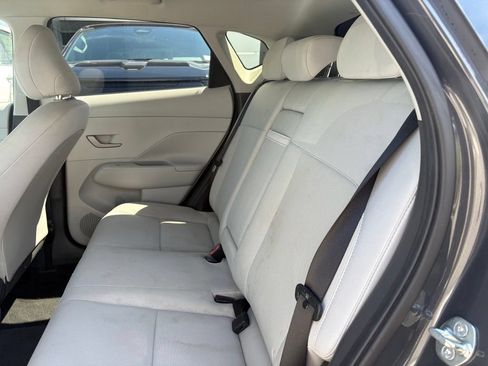 Used 2024 Hyundai Kona SEL AWD/4WD image 11