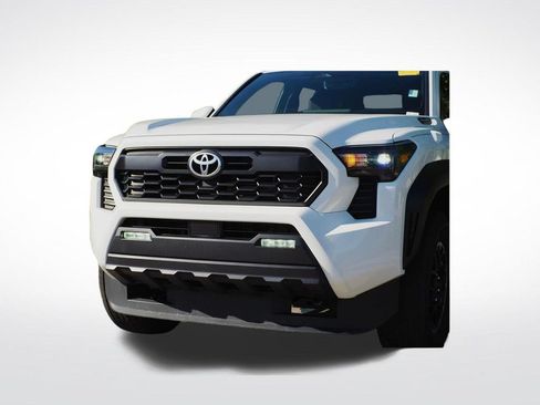 Used 2024 Toyota Tacoma TRD Off-Road AWD/4WD image 64