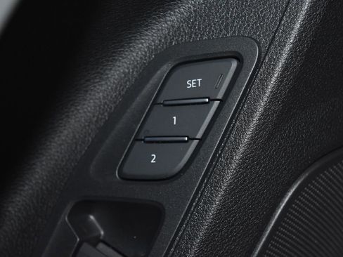 Certified 2025 Audi Q3 2.0T Premium Plus w/ Premium Plus Package image 6