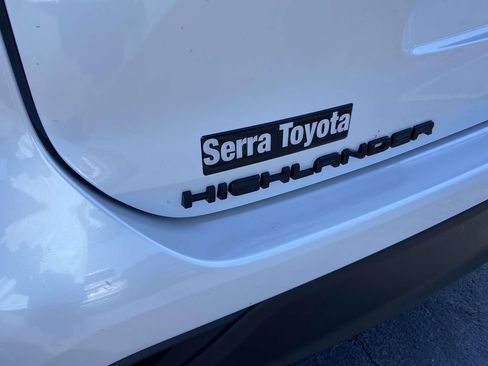 New 2026 Toyota Highlander XLE AWD/4WD image 11