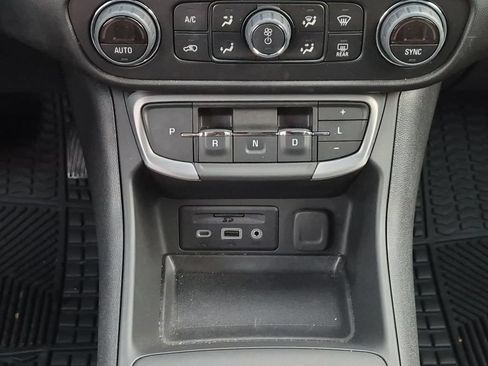 Used 2024 GMC Terrain SLE w/ Driver Convenience Package AWD/4WD image 26