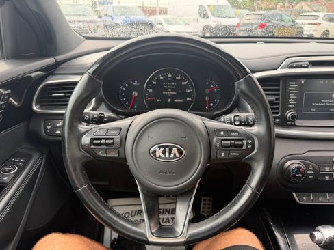 Used 2018 Kia Sorento SX FWD image 13