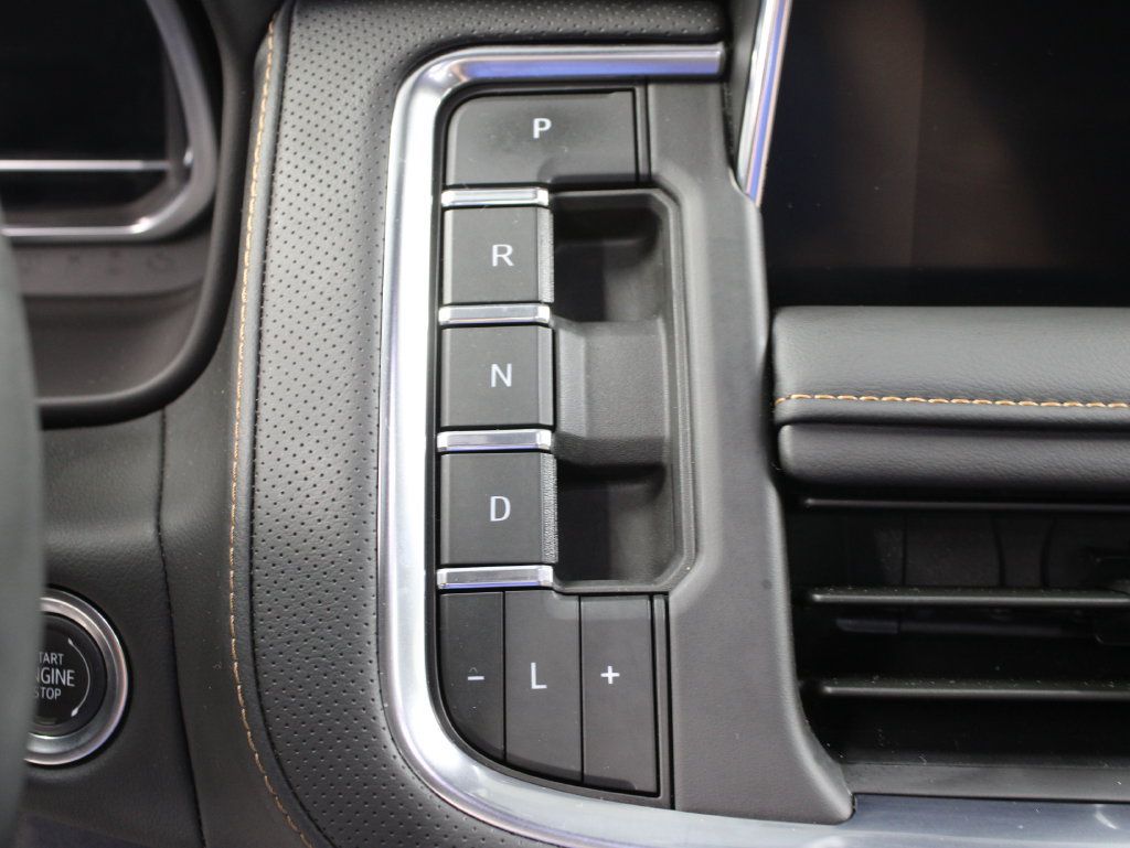 Used 2024 GMC Yukon XL AT4 w/ AT4 Premium Plus Package AWD/4WD image 68