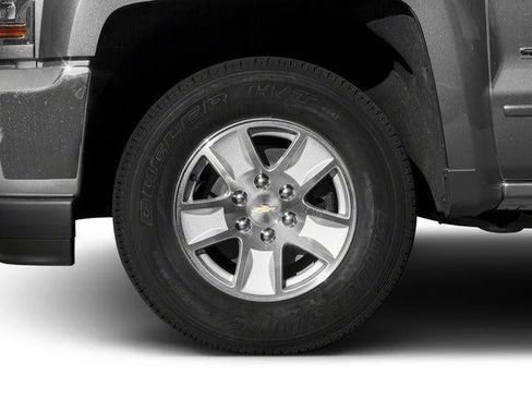 Used 2018 Chevrolet Silverado 1500 LT w/ All Star Edition AWD/4WD image 11