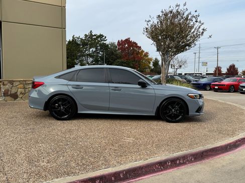 Used 2024 Honda Civic Sport image 6