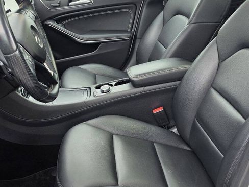 Used 2015 Mercedes-Benz GLA 250 4MATIC image 9