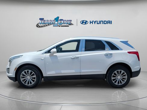 Used 2017 Cadillac XT5 Luxury w/ Driver Awareness Package FWD image 5