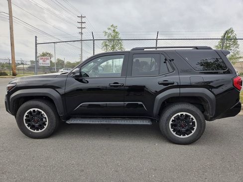 Used 2025 Toyota 4Runner TRD Off-Road image 5