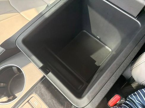 Used 2025 Honda Pilot Touring image 19