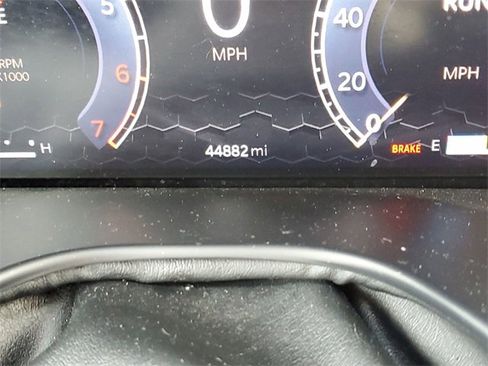 Used 2024 Jeep Compass Trailhawk w/ Trailhawk Elite Group image 12