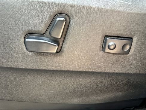 Used 2015 Dodge Grand Caravan R/T FWD image 41