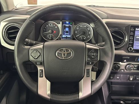 Used 2022 Toyota Tacoma SR5 w/ Technology Package AWD/4WD image 23