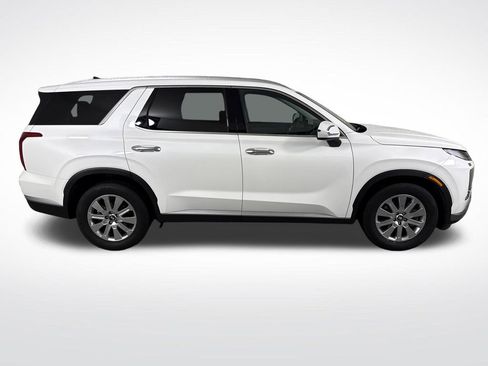 Used 2025 Hyundai Palisade SEL FWD image 2