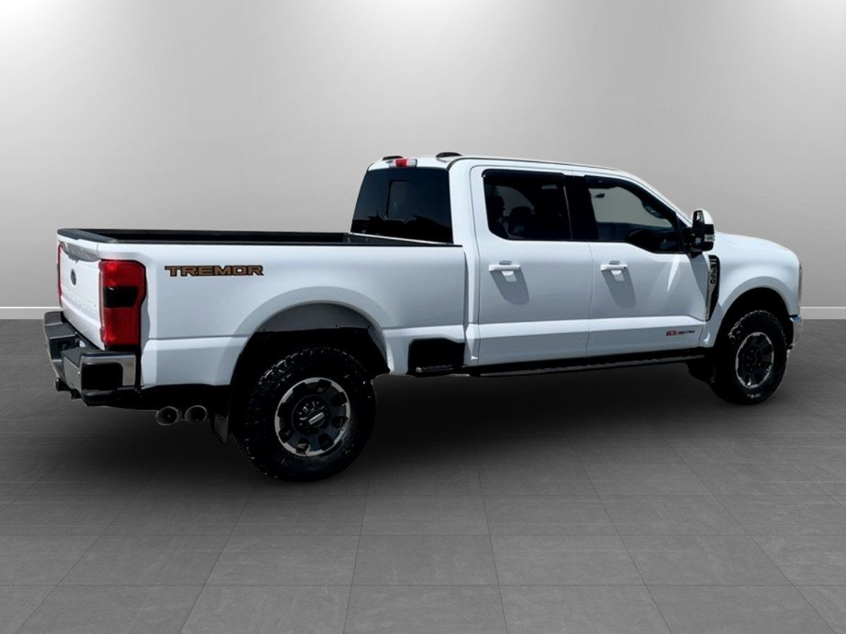 Used 2023 Ford F350 Lariat w/ Tremor Off-Road Package AWD/4WD image 7
