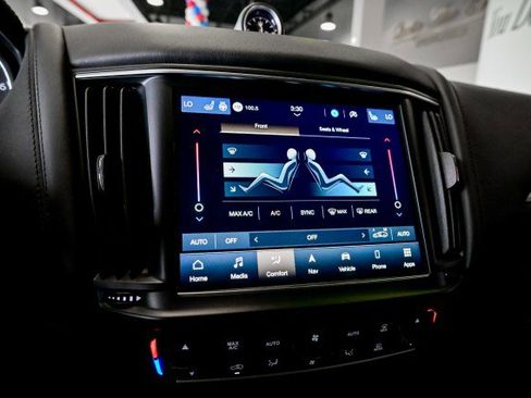 Used 2022 Maserati Levante Modena AWD/4WD image 29