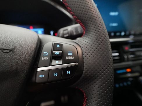 Used 2023 Ford Escape ST-Line w/ Tech Pack #1 AWD/4WD image 19