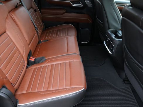 Used 2025 GMC Sierra 1500 Denali Ultimate image 16