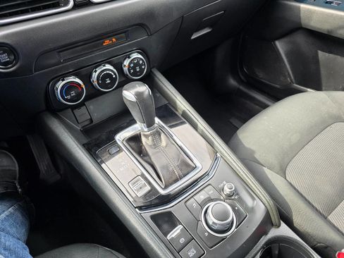 Used 2018 MAZDA CX-5 Sport image 17