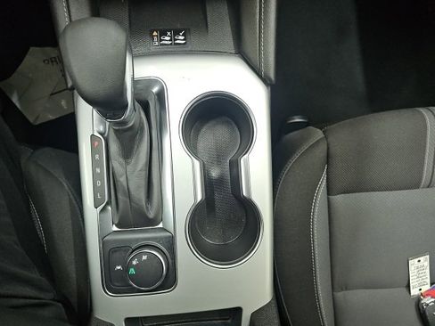 Used 2024 Chevrolet Blazer LT w/ Convenience Package image 12