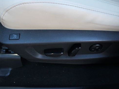 Used 2023 INFINITI QX60 Sensory w/ Vision Package image 29