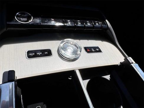 New 2025 Lincoln Navigator L Reserve w/ Jet Appearance Package image 21