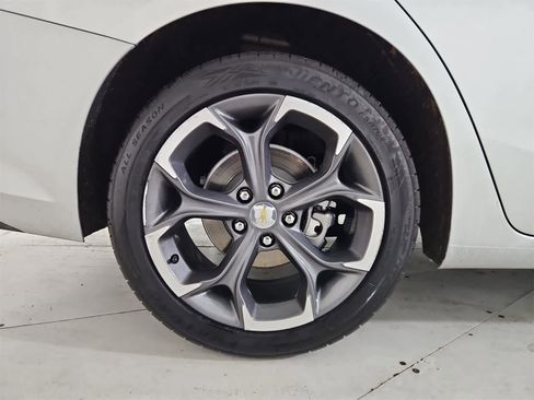 Used 2022 Chevrolet Malibu LT image 13