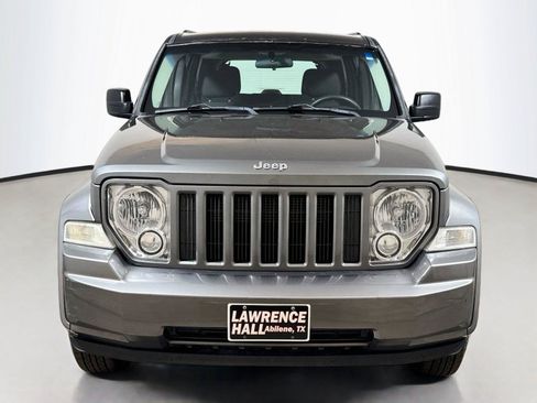 Used 2012 Jeep Liberty Sport RWD image 2
