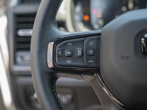 Used 2025 RAM 2500 Limited AWD/4WD image 45