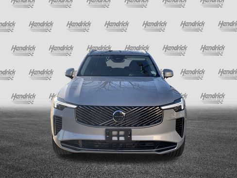 Used 2025 Volvo XC90 B5 Plus image 3